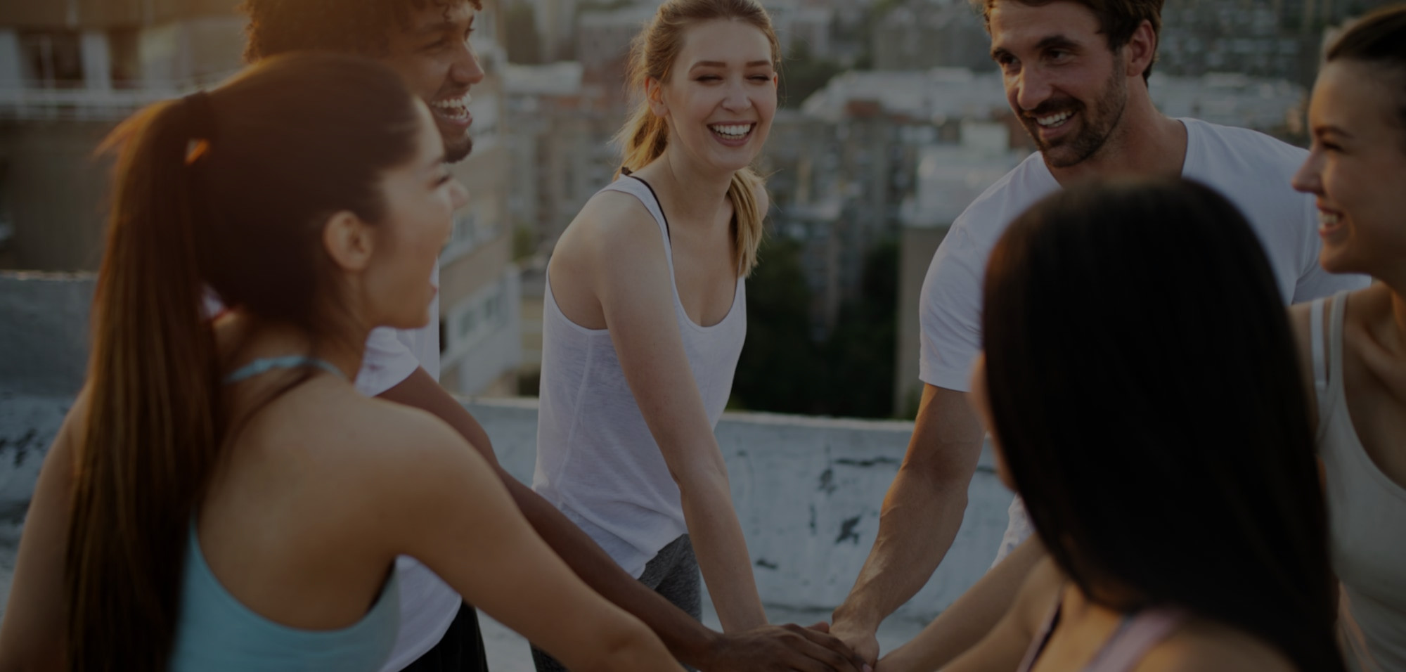 Gruppe Motivation gemeinsam vor dem Sport Gruppe Motivation gemeinsam vor dem Sport