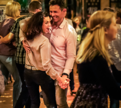 Hier gehts zu DiscoFox Kurs für Paare